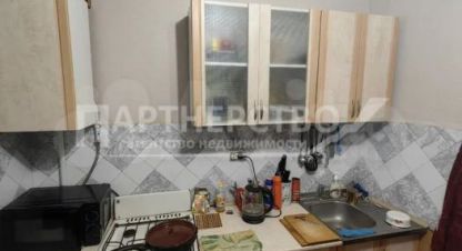 Купить квартиру 3-х комнатную, 63 кв. м. Фотография №1 Продам квартиру 3-х комнатную с общей площадью 63м2, 3/4 эт., на улице Красных таманцев, г. Абинск, Краснодарский край, Россия, агентство АН Партнерство. Фотография №1