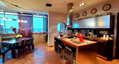 Купить квартиру 3-х комнатную, 133.6 кв. м. Фотография №1 Продам квартиру 3-х комнатную с общей площадью 133.6м2, 10/10 эт., на улице Строительная, г. Жуковский, Московская обл., Россия, агентство ГорОбмен. Фотография №1