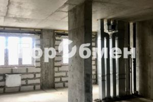 Продам квартиру 2-х комнатную с общей площадью 61м2, 2/5 эт., на улице Садовая, г. Посёлокского типа икша, Московская обл., Россия, агентство ГорОбмен