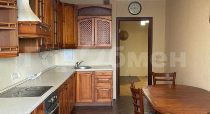 Продам квартиру 2-х комнатную с общей площадью 66.7м2, 12/17 эт., на улице Пушкина ул, г. Лобня, Московская обл., Россия, агентство ГорОбмен. Фотография №1