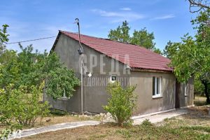 Продам дом 2-х комнатный с общей площадью 56м2, г. Энергетик, Крым авт. респ., Россия, агентство Среда
