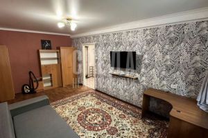 Продам квартиру 1 комнатную с общей площадью 31м2, 1/5 эт., на улице Кирова, г. Балаклава, Крым авт. респ., Россия, агентство Среда