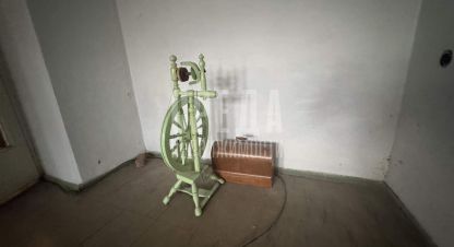 Купить квартиру 1 комнатную, 30.5 кв. м. Фотография №1 Продам квартиру 1 комнатную с общей площадью 30.5м2, 5/5 эт., на улице Аксютина, г. Балаклава, Крым авт. респ., Россия, агентство Среда. Фотография №1