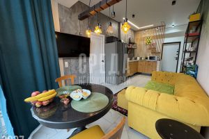 Продам квартиру 2-х комнатную с общей площадью 65м2, 7/16 эт., на улице Александра маринеско, г. Севастополь, Крым авт. респ., Россия, агентство Среда