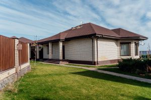 Продам дом 4-х комнатный с общей площадью 150м2, г. Ерзовка рп, Волгоградская обл., Россия, агентство Живем Дома