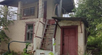 Продам коттедж/дачу 3-х комнатную с общей площадью 45м2, на улице Массив 2, г. Ерзовка рп, Волгоградская обл., Россия, агентство Живем Дома. Фотография №1