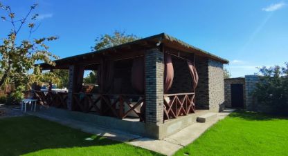 Продам коттедж/дачу 2-х комнатную с общей площадью 91.4м2, на улице 11-я линия, г. Волгоград, Волгоградская обл., Россия, агентство Живем Дома. Фотография №1