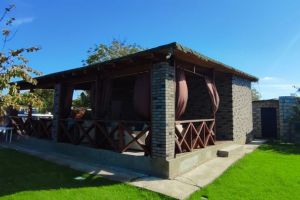 Продам коттедж/дачу 2-х комнатную с общей площадью 91.4м2, на улице 11-я линия, г. Волгоград, Волгоградская обл., Россия, агентство Живем Дома