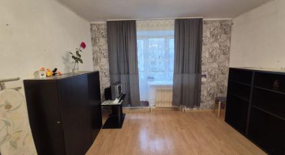 Купить квартиру 1 комнатную, 30.9 кв. м. Фотография №1 Продам квартиру 1 комнатную с общей площадью 30.9м2, 4/4 эт., на улице Луначарского, г. Углич, Ярославская обл., Россия, агентство ИП Фёдорова. Фотография №1