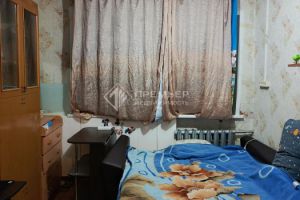 Продам комнату с общей площадью 17.4м2, 2/5 эт., на улице Грина, г. Слободской, Кировская обл., Россия, агентство Премьер Недвижимость 