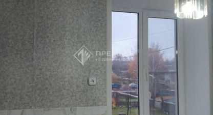 Купить квартиру 2-х комнатную, 42.9 кв. м. Фотография №1 Продам квартиру 2-х комнатную с общей площадью 42.9м2, 2/2 эт., на улице Вокзальная, г. Слободской, Кировская обл., Россия, агентство Премьер Недвижимость . Фотография №1