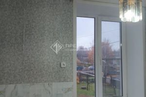 Продам квартиру 2-х комнатную с общей площадью 42.9м2, 2/2 эт., на улице Вокзальная, г. Слободской, Кировская обл., Россия, агентство Премьер Недвижимость 