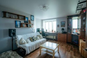 Продам квартиру 1 комнатную с общей площадью 38.5м2, 9/10 эт., на улице Ленина, г. Киров, Кировская обл., Россия, агентство Премьер Недвижимость Продам квартиру 1 комнатную с общей площадью 38.5м2, 9/10 эт., на улице Ленина, г. Киров, Кировская обл., Россия, агентство Премьер Недвижимость