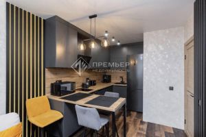 Продам квартиру 1 комнатную с общей площадью 37.6м2, 8/10 эт., на улице Вице-адмирала воронцова, г. Тюмень, Тюменская обл., Россия, агентство Премьер Недвижимость Продам квартиру 1 комнатную с общей площадью 37.6м2, 8/10 эт., на улице Вице-адмирала воронцова, г. Тюмень, Тюменская обл., Россия, агентство Премьер Недвижимость