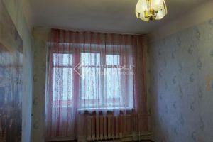 Продам квартиру 1 комнатную с общей площадью 31.9м2, 3/3 эт., на улице Пр-кт гагарина, г. Слободской, Кировская обл., Россия, агентство Премьер Недвижимость Продам квартиру 1 комнатную с общей площадью 31.9м2, 3/3 эт., на улице Пр-кт гагарина, г. Слободской, Кировская обл., Россия, агентство Премьер Недвижимость