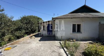 Купить дом 3-х комнатную, 80 кв. м. Фотография №1 Продам дом 3-х комнатный с общей площадью 80м2, на улице Ясная, г. Первомайское , Крым авт. респ., Россия, агентство Среда. Фотография №1