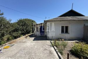 Продам дом 3-х комнатный с общей площадью 80м2, на улице Ясная, г. Первомайское , Крым авт. респ., Россия, агентство Среда