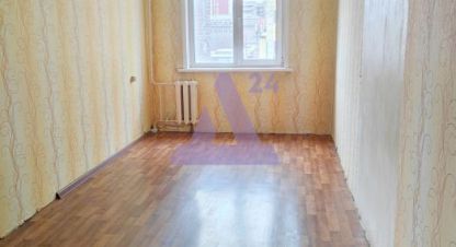 Продам квартиру 2-х комнатную с общей площадью 43.7м2, 4/5 эт., на улице Молодежная, Железнодорожный район, г. Барнаул, Алтайский край, Россия, агентство АН Династия 24. Фотография №1