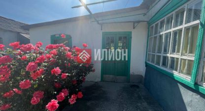 Купить дом 3-х комнатную, 50.6 кв. м. Фотография №1 Продам дом 3-х комнатный с общей площадью 50.6м2, на улице Речной, г. Верхнесадовое, Крым авт. респ., Россия, агентство Илион. Фотография №1