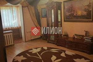 Продам квартиру 4-х комнатную с общей площадью 132м2, 1/5 эт., на улице Авиаторов, г. Кача , Крым авт. респ., Россия, агентство Илион