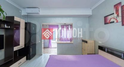 Купить квартиру 1 комнатную, 29 кв. м. Фотография №1 Продам квартиру 1 комнатную с общей площадью 29м2, 1/1 эт., на улице Качинское шоссе, г. Орловка, Крым авт. респ., Россия, агентство Илион. Фотография №1