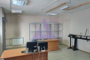 Продам квартиру 2-х комнатную с общей площадью 42.8м2, 1/5 эт., на улице Деповская, Железнодорожный район, г. Барнаул, Алтайский край, Россия, агентство АН Династия 24