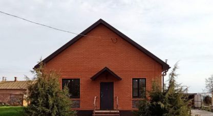 Купить дом, 160 кв. м. Фотография №1 Продам дом с общей площадью 160м2, на улице Стахановская, г. Петрушино, Ростовская обл., Россия, агентство JCat. Фотография №1