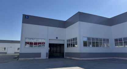 Снять производственно-складское помещение, 2500 кв. м. Фотография №1 Сдам производственно-складское помещение с общей площадью 2500м2, на улице Ремонтный проезд, г. Набережные Челны, Татарстан респ., Россия, агентство JCat. Фотография №1