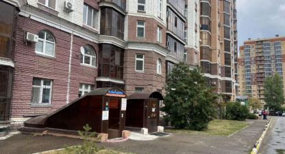 Снять офисное помещение, 105 кв. м. Фотография №1 Сдам офисное помещение с общей площадью 105м2, на улице Баки Урманче, Приволжский район, г. Казань, Татарстан респ., Россия, агентство JCat. Фотография №1