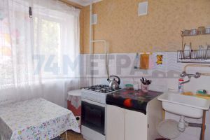 Сдам квартиру 2-х комнатную с общей площадью 41м2, 3/5 эт., на улице Ленина пр-кт, Советский район район, г. Челябинск, Челябинская обл., Россия, агентство 74 метра