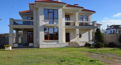 Продам дом 4-х комнатный с общей площадью 275м2, на улице Набережная андрея первозванного, Гагаринский район, г. Севастополь, Крым авт. респ., Россия, агентство Центр продаж НОВОСТРОЙКИ. Фотография №1