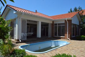 Продам дом 4-х комнатный с общей площадью 303м2, на улице Набережная андрея первозванного, Гагаринский район, г. Севастополь, Крым авт. респ., Россия, агентство Центр продаж НОВОСТРОЙКИ