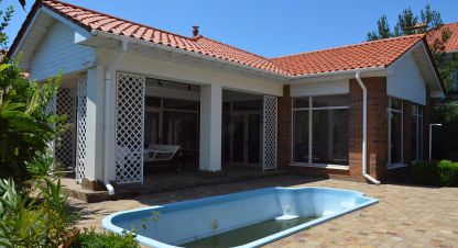 Купить дом 4-х комнатную, 303 кв. м. Фотография №1 Продам дом 4-х комнатный с общей площадью 303м2, на улице Набережная андрея первозванного, Гагаринский район, г. Севастополь, Крым авт. респ., Россия, агентство Центр продаж НОВОСТРОЙКИ. Фотография №1