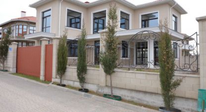 Купить дом 4-х комнатную, 308 кв. м. Фотография №1 Продам дом 4-х комнатный с общей площадью 308м2, на улице Набережная андрея первозванного, Гагаринский район, г. Севастополь, Крым авт. респ., Россия, агентство Центр продаж НОВОСТРОЙКИ. Фотография №1