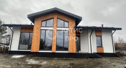 Купить дом 4-х комнатную, 140 кв. м. Фотография №1 Продам дом 4-х комнатный с общей площадью 140м2, г. Кп горные вершины, Свердловская обл., Россия, агентство Артис Про. Фотография №1