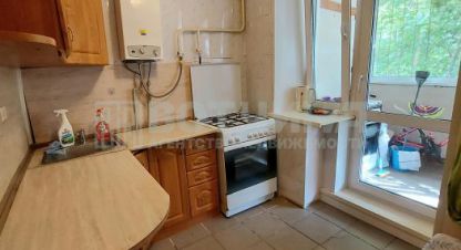 Снять квартиру 2-х комнатную, 41 кв. м. Фотография №1 Сдам квартиру 2-х комнатную с общей площадью 41м2, 1/5 эт., на улице 50 лет влксм, г. Арзамас, Нижегородская обл., Россия, агентство Вотчина. Фотография №1