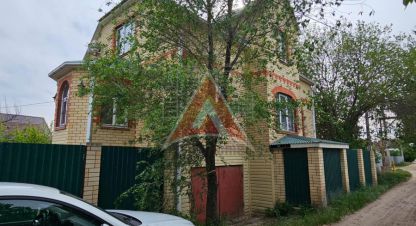 Купить дом 5-ти комнатную, 189.4 кв. м. Фотография №1 Продам дом 5-ти комнатный с общей площадью 189.4м2, на улице Набережная тимирязева, г. Астрахань, Астраханская обл., Россия, агентство Delta Home. Фотография №1