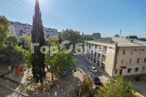 Продам квартиру 3-х комнатную с общей площадью 58.3м2, 4/5 эт., на улице Красносельского, г. Севастополь, Крым авт. респ., Россия, агентство ГорОбмен