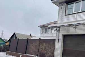 Продам дом с общей площадью 198м2, на улице Братский, Октябрьский район, г. Улан-Удэ, Бурятия респ., Россия, агентство JCat Продам дом с общей площадью 198м2, на улице Братский, Октябрьский район, г. Улан-Удэ, Бурятия респ., Россия, агентство JCat