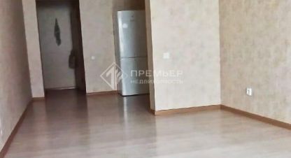 Купить квартиру, 25.5 кв. м. Фотография №1 Продам квартиру с общей площадью 25.5м2, 2/2 эт., на улице Ломоносова, г. Слободской, Кировская обл., Россия, агентство Премьер Недвижимость . Фотография №1