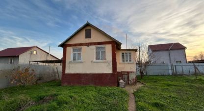 Купить коттедж/дачу 2-х комнатную, 60 кв. м. Фотография №1 Продам коттедж/дачу 2-х комнатную с общей площадью 60м2, г. Михайловка, Крым авт. респ., Россия, агентство СитиДом. Фотография №1