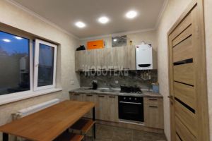 Сдам дом 4-х комнатный с общей площадью 92м2, на улице Ореховая ул, г. Холмская, Краснодарский край, Россия, агентство Интернет-партнер