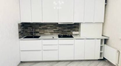 Купить квартиру 3-х комнатную, 78 кв. м. Фотография №1 Продам квартиру 3-х комнатную с общей площадью 78м2, 5/9 эт., на улице Батурина ул, Центральный район, г. Симферополь , Крым авт. респ., Россия, агентство Интернет-партнер. Фотография №1