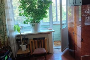 Продам квартиру 4-х комнатную с общей площадью 62м2, 5/5 эт., на улице 50 лет влксм ул, г. Алексин, Тульская обл., Россия, агентство Интернет-партнер