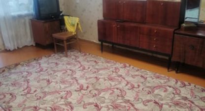 Купить квартиру 1 комнатную, 31.8 кв. м. Фотография №1 Продам квартиру 1 комнатную с общей площадью 31.8м2, 6/9 эт., на улице 50 лет октября ул, г. Алексин, Тульская обл., Россия, агентство Интернет-партнер. Фотография №1