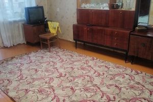 Продам квартиру 1 комнатную с общей площадью 31.8м2, 6/9 эт., на улице 50 лет октября ул, г. Алексин, Тульская обл., Россия, агентство Интернет-партнер