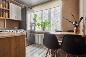 Продам квартиру 1 комнатную с общей площадью 31.3м2, 1/5 эт., на улице Военныйок ул, г. Янино-1, Ленинградская обл., Россия, агентство Интернет-партнер