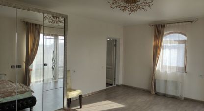 Купить 3-х комнатную дом на улице Западная (спк дзержинец снт) ул г. Мирное . Фотография №4