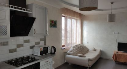 Продам дом 3-х комнатный с общей площадью 108м2, на улице Западная (спк дзержинец снт) ул, г. Мирное , Крым авт. респ., Россия, агентство Интернет-партнер. Фотография №1