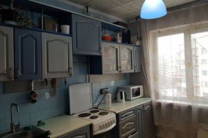 Продам квартиру 4-х комнатную с общей площадью 80м2, 8/9 эт., на улице Бела куна ул, Киевский район, г. Симферополь , Крым авт. респ., Россия, агентство Интернет-партнер